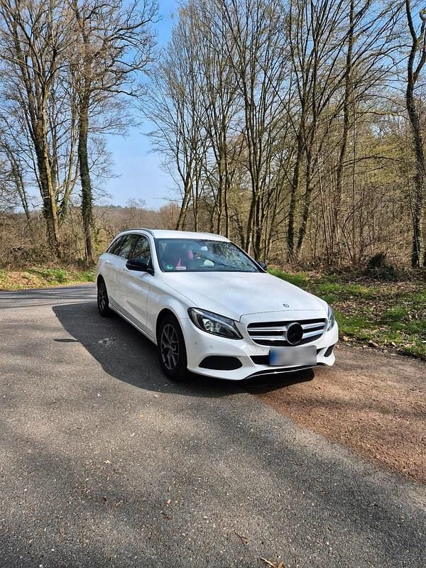 Gebraucht Mercedes C220 170 PS (125 kW) 2015 Weiß Kombi