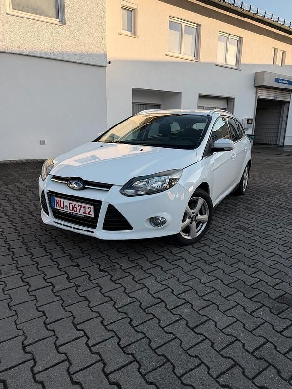 Second-hand Ford Focus 150 CP (110 kW) 2012 Alb Break