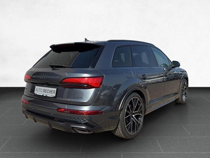 Neu Audi Q7 S-Line 286 PS (210 kW) 2025 Grau SUV