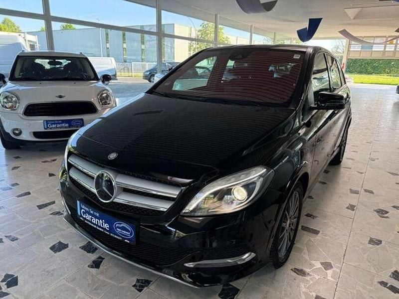 Gebraucht Mercedes B250e 97 kW (132 PS) 2016 Schwarz Van / Kleinbus