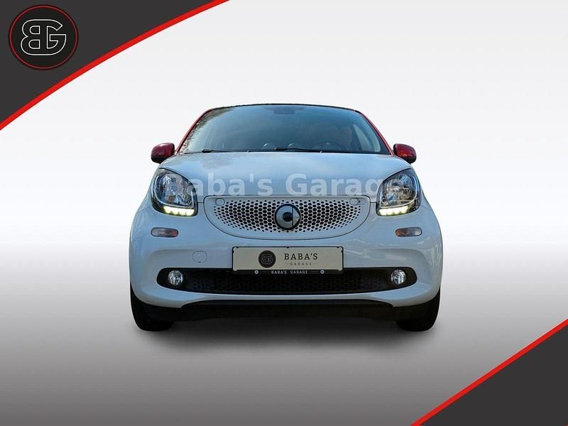 Usata Smart ForFour 90 CV (66 kW) 2017 Bianco Utilitaria