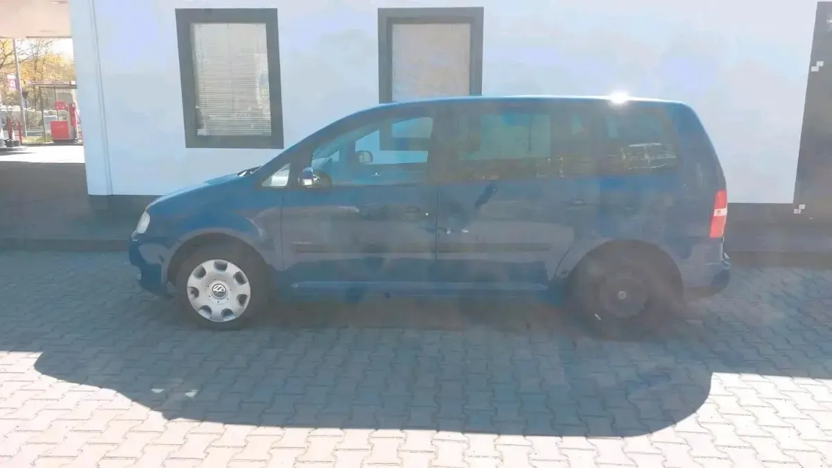 Gebraucht VW Touran 120 PS (88 kW) 2003 Blau Van / Kleinbus