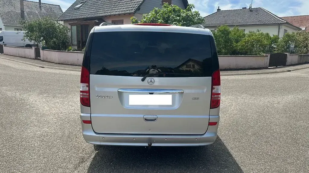 Gebraucht Mercedes Viano 224 PS (164 kW) 2012 Silber Van / Kleinbus