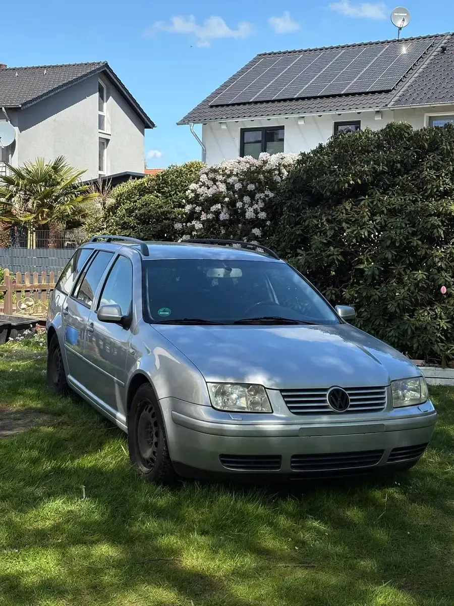 Gebraucht VW Bora Highline 115 PS (84 kW) 2003 Silber Kombi