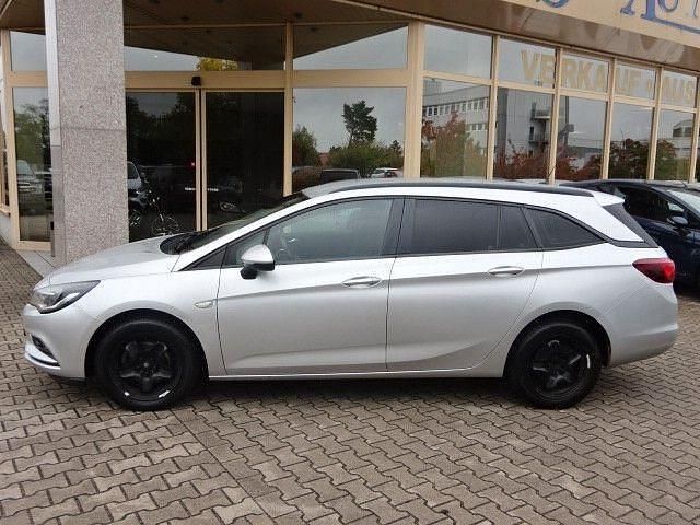 Gebraucht Opel Astra Edition 105 PS (77 kW) 2018 Silber Kombi