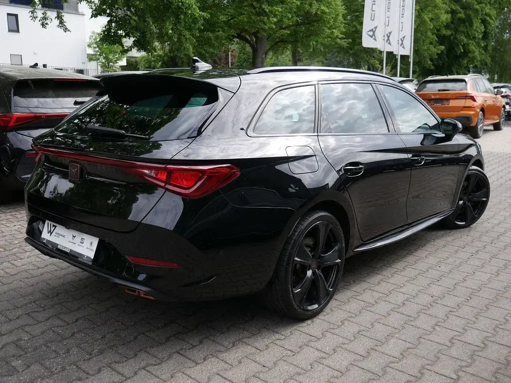 Używany Cupra Leon VZ 245 KM (180 kW) 2020 Czarny Kombi