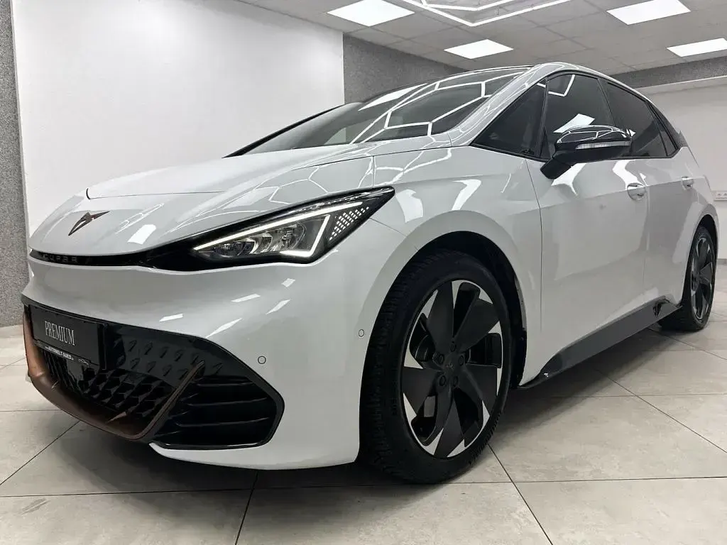 Gebraucht Cupra Born 150 kW (204 PS) 2022 Eisweiß Kleinwagen