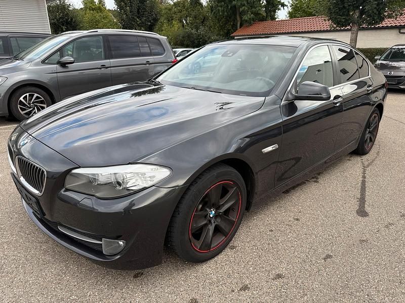 Grau Gebraucht 2010 BMW 520 Limousine | 4.990 € (Superpreis) - Bild 1/4
