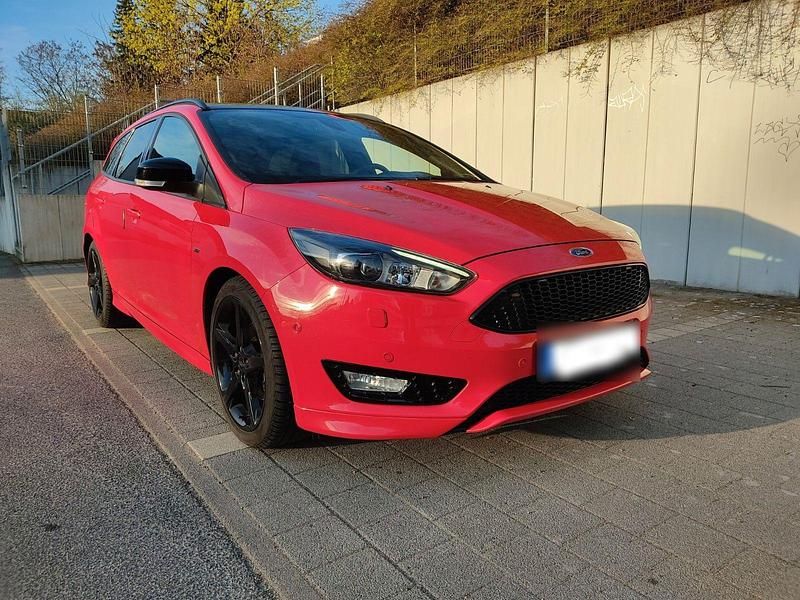 Usata Ford Focus ST-Line 150 CV (110 kW) 2017 Rosso Station wagon