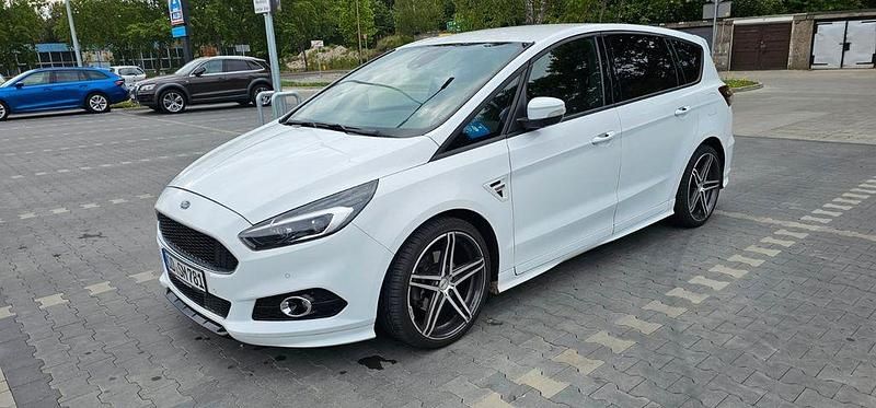 Weiß Gebraucht 2019 Ford S-MAX ST-Line Van / Kleinbus | 22.999 € (Fairer Preis) - Bild 1/4