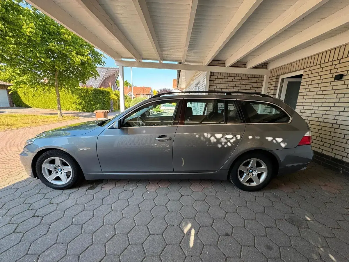 Gebraucht BMW 520 Exclusive 170 PS (125 kW) 2009 Andere farben Kombi