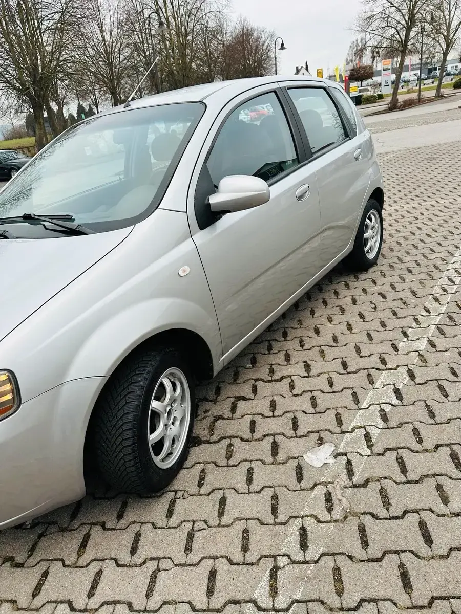 Gebraucht Chevrolet Kalos SX 94 PS (69 kW) 2006 Grau Kleinwagen