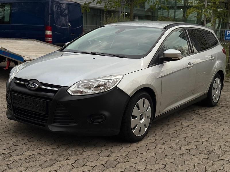 Second-hand Ford Focus 116 CP (85 kW) 2013 Argintiu Break
