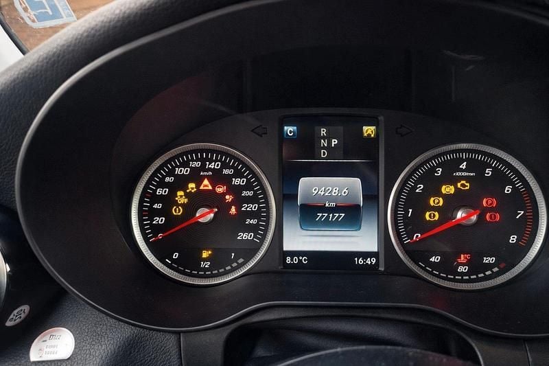 Gebraucht Mercedes GLC300 245 PS (180 kW) 2017 Weiß SUV