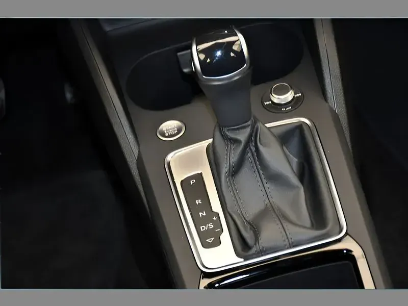 Gebraucht Audi Q2 150 PS (110 kW) 2025 Grau SUV