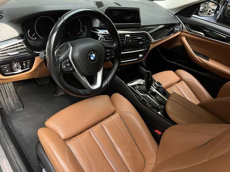 Gebraucht BMW 530 Sport Line 252 PS (185 kW) 2018 Schwarz Kombi