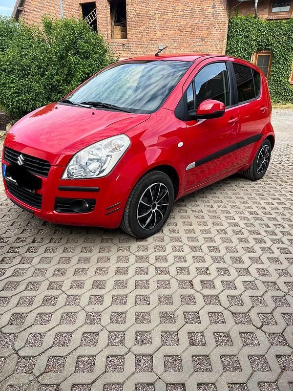 Rot Gebraucht 2011 Suzuki Splash Club Kleinwagen | 2.990 € (Fairer Preis) - Bild 1/4
