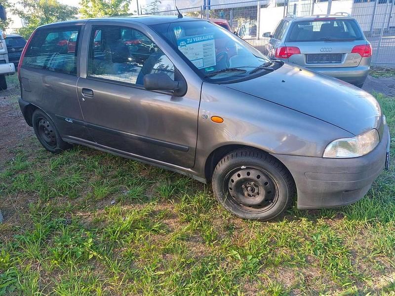 Gebraucht Fiat Punto 60 PS (44 kW) 1999 Grau Kleinwagen