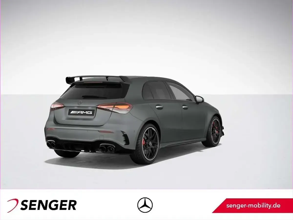 Gebraucht Mercedes A45 AMG Premium 421 PS (309 kW) 2023 Grau Kleinwagen