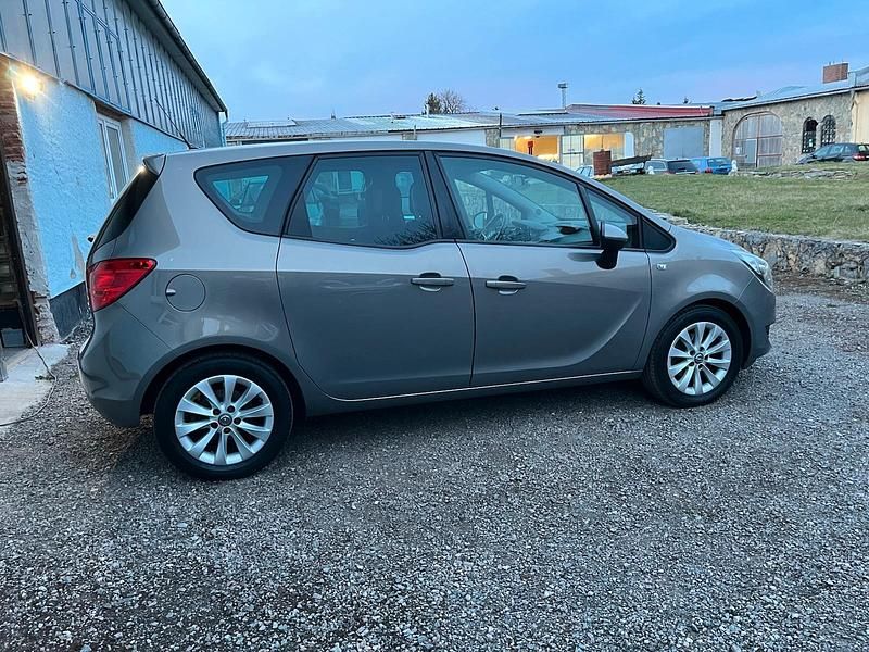 Gebraucht Opel Meriva 125 PS (91 kW) 2015 Grau Van / Kleinbus