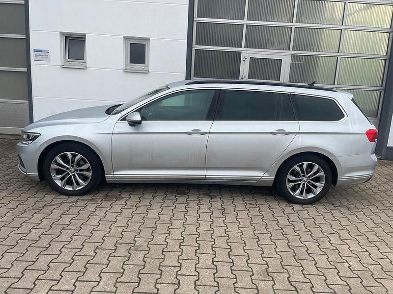 Gebraucht VW Passat 190 PS (139 kW) 2019 Silber Kombi