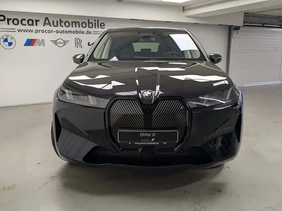 Neu BMW iX 300 kW (408 PS) 2026 Schwarz SUV