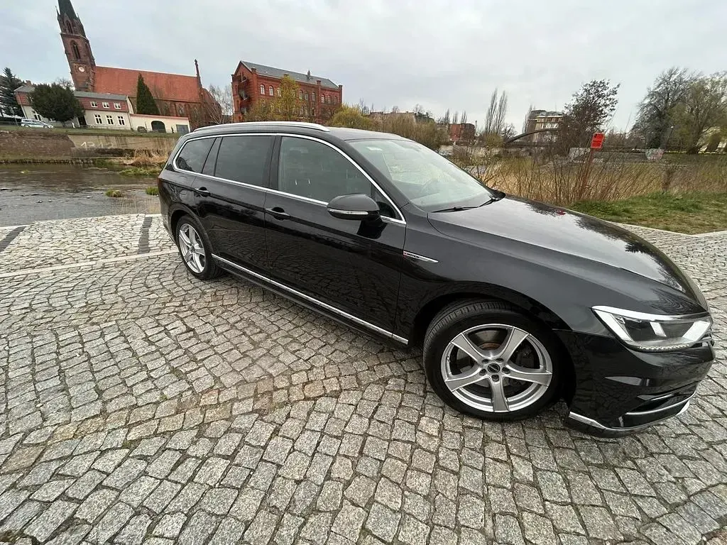 Gebraucht VW Passat R-line 239 PS (175 kW) 2016 Schwarz Kombi