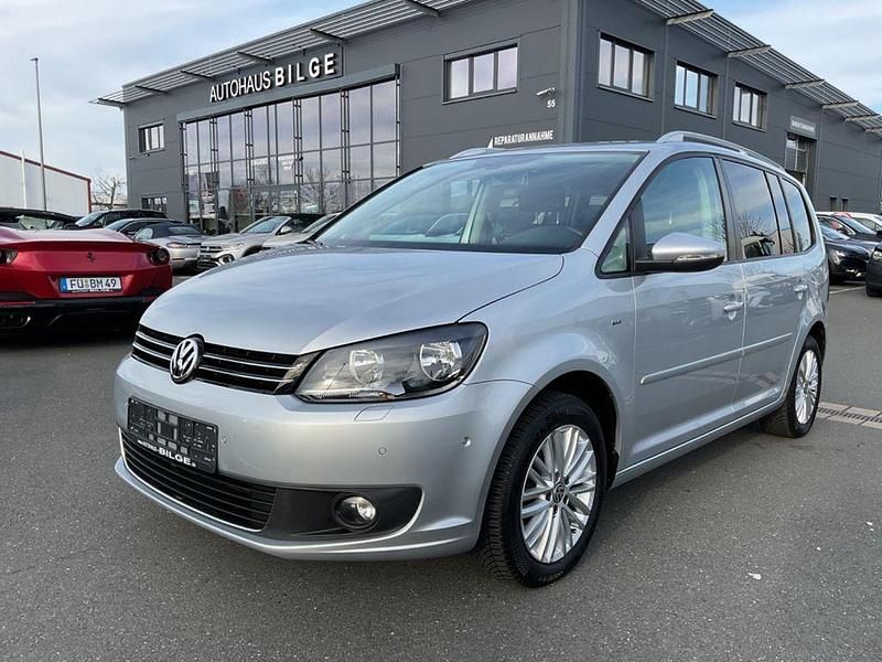 Gebraucht VW Touran Cup 140 PS (102 kW) 2014 Silber Van / Kleinbus