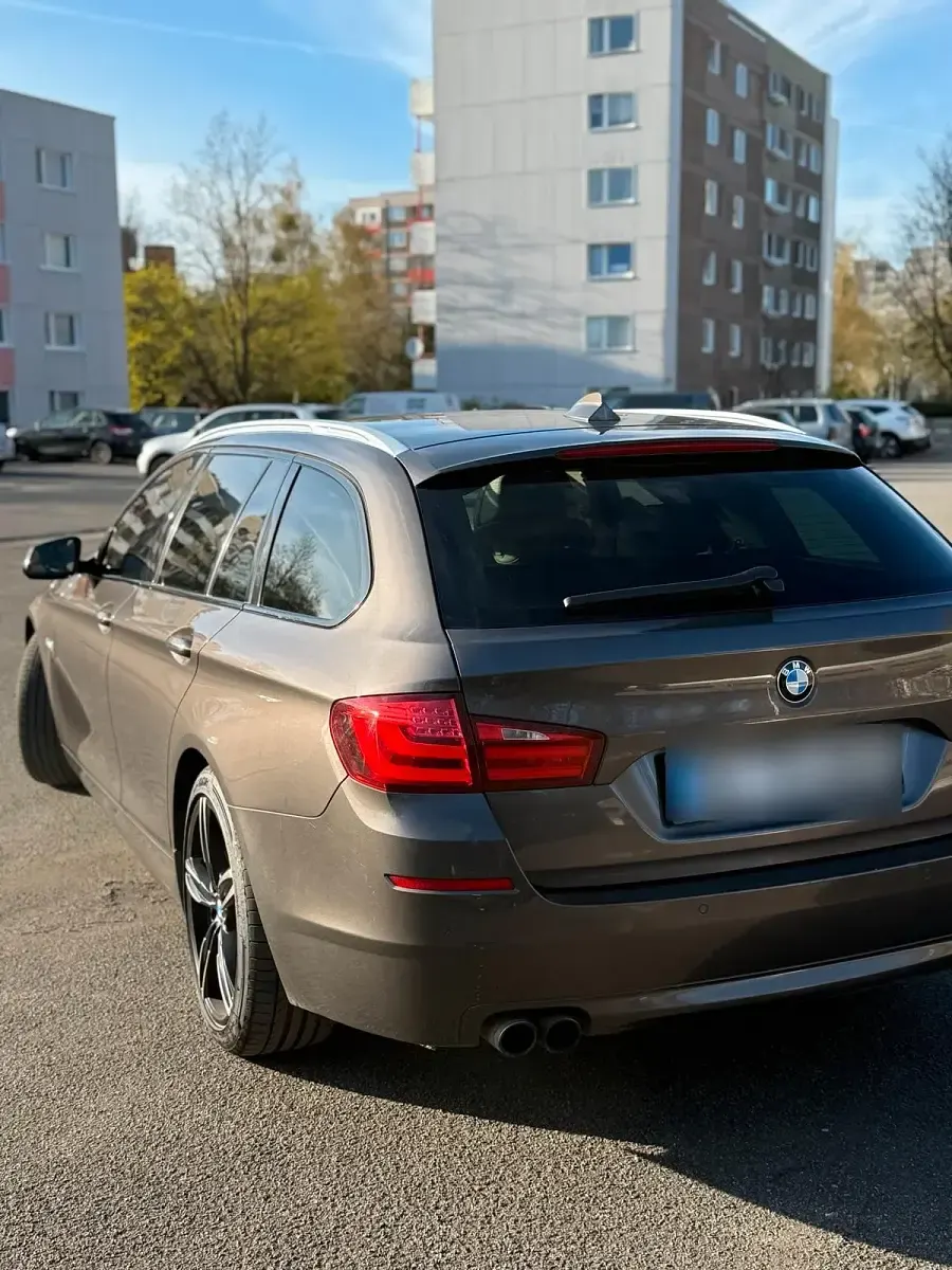 Usata BMW 525 218 CV (160 kW) 2012 Marrone Station wagon