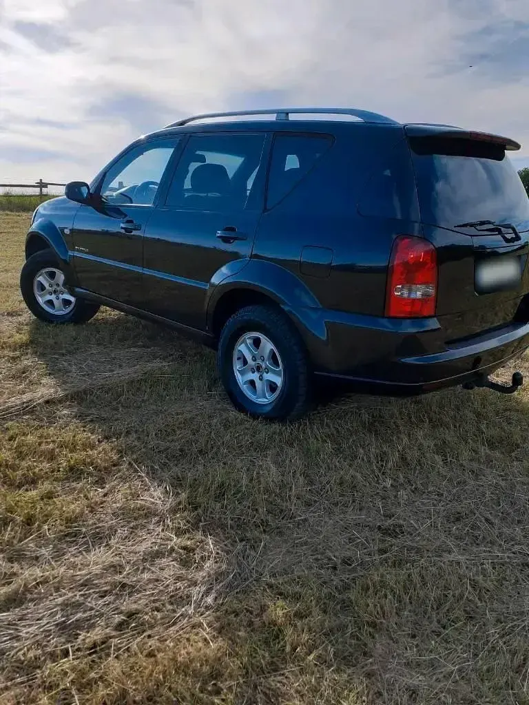 Usata SsangYong Rexton 163 CV (119 kW) 2006 Nero SUV