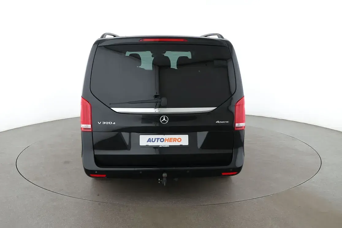 Gebraucht Mercedes V300 Avantgarde 239 PS (175 kW) 2019 Schwarz Van / Kleinbus