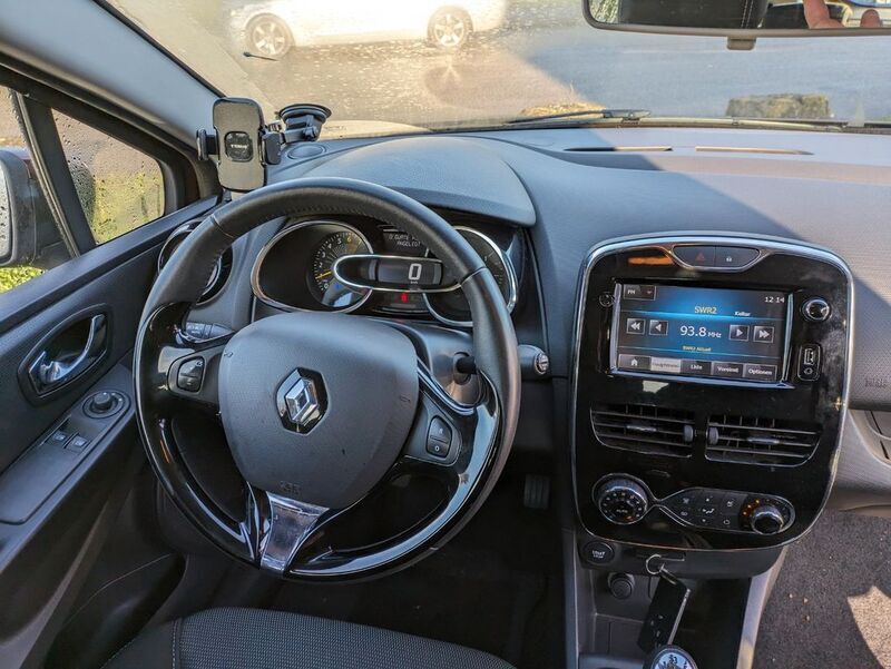Braun Gebraucht 2013 Renault Clio IV Dynamique Kleinwagen | 6.990 € (Fairer Preis) - Bild 1/4