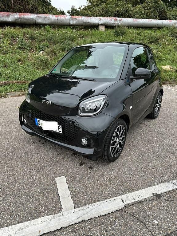 Schwarz Gebraucht 2023 Smart ForTwo Electric Drive Prime Exclusive Coupé | 15.300 € (Guter Preis) - Bild 1/4