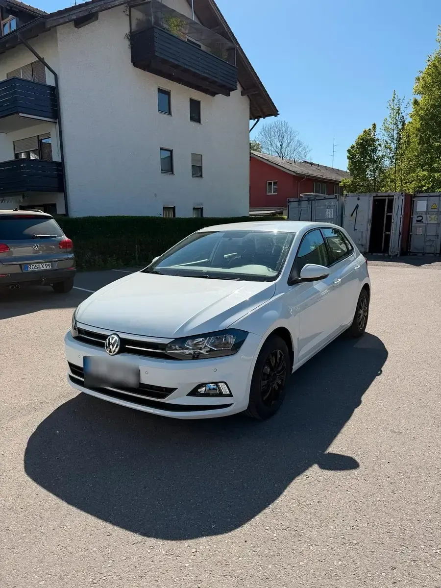 Gebraucht VW Polo Comfortline 95 PS (69 kW) 2020 Weiß Kleinwagen