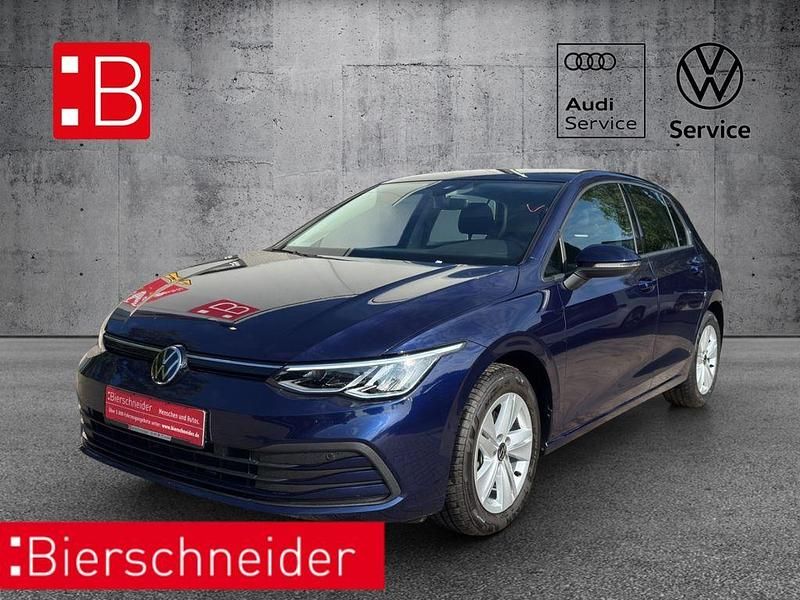 Blau Gebraucht 2021 VW Golf VIII Pro Limousine | 18.450 € (Superpreis) - Bild 1/3