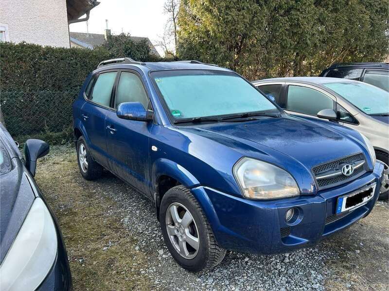 Blau Gebraucht 2005 Hyundai Tucson SUV | 1.650 € (Superpreis) - Bild 1/4