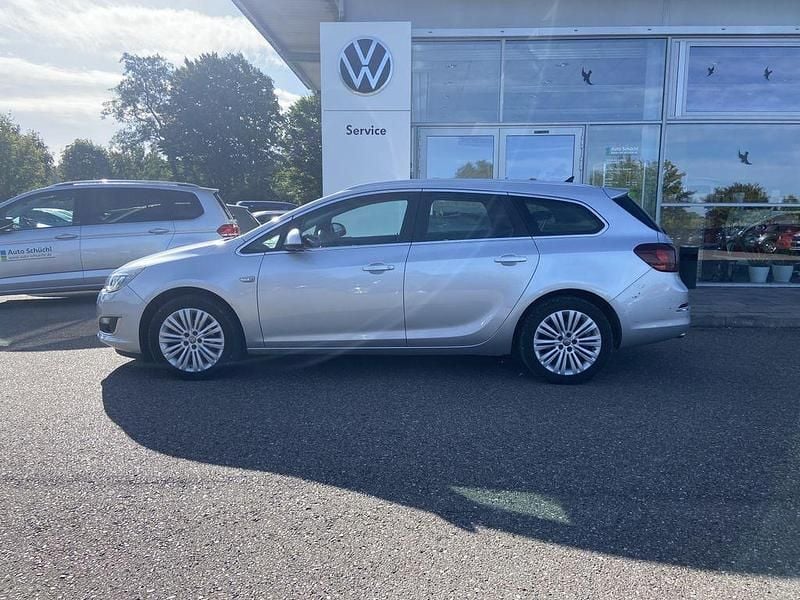 Gebraucht Opel Astra Exklusiv 140 PS (102 kW) 2016 Silber Kombi