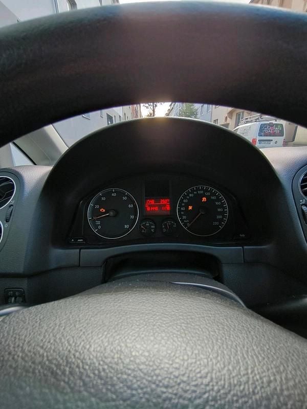 Grau Gebraucht 2005 VW Golf Plus Cross Van / Kleinbus | 1.950 € (Fairer Preis) - Bild 1/4