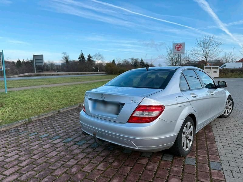 Gebraucht Mercedes C220 170 PS (125 kW) 2007 Silber Limousine