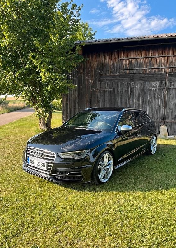 Schwarz Gebraucht 2013 Audi S3 Sport Limousine | 24.000 € (Etwas zu teuer) - Bild 1/4