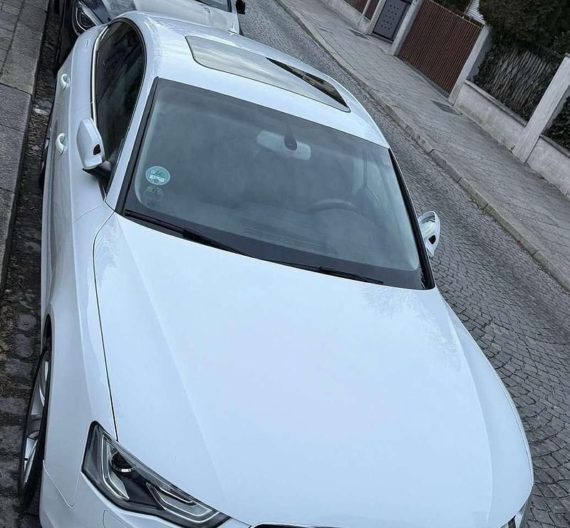 Gebraucht Audi A5 Sport 170 PS (125 kW) 2014 Weiß Limousine