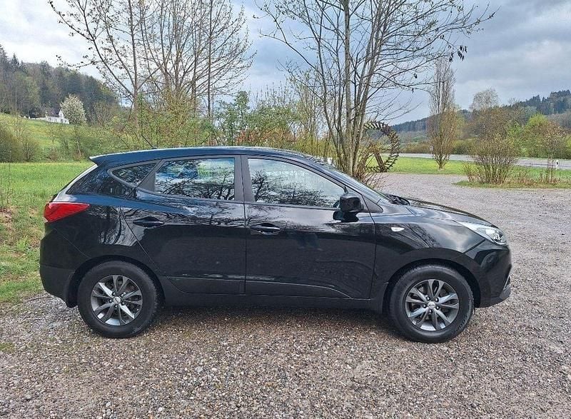 Gebraucht Hyundai ix35 136 PS (100 kW) 2015 Schwarz SUV