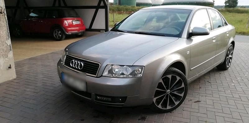 Gebraucht 2003 Audi A4 Limousine | 1.000 € (Superpreis) - Bild 1/4