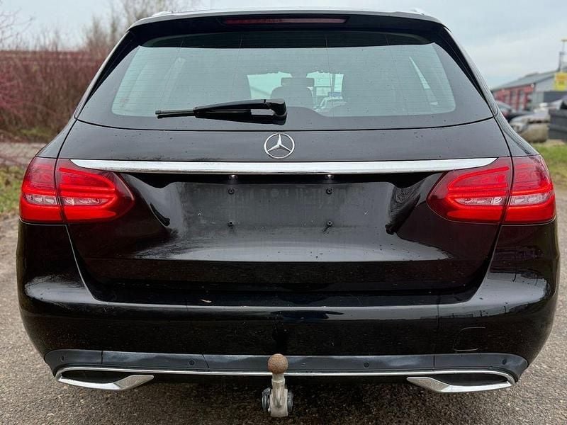 Gebraucht Mercedes C220 194 PS (142 kW) 2018 Schwarz Kombi