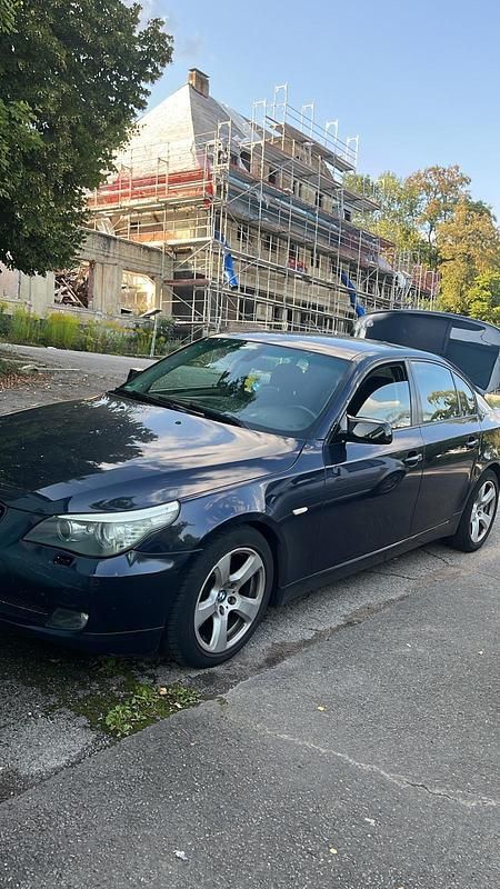 Schwarz Gebraucht 2007 BMW 525 Limousine | 4.200 € (Superpreis) - Bild 1/1