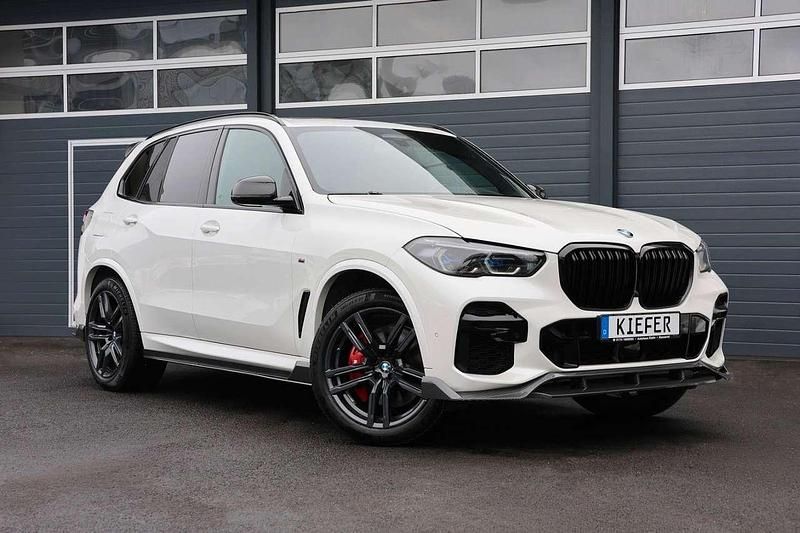 Gebraucht BMW X5 M 530 PS (389 kW) 2022 Mineralweiß metallic SUV