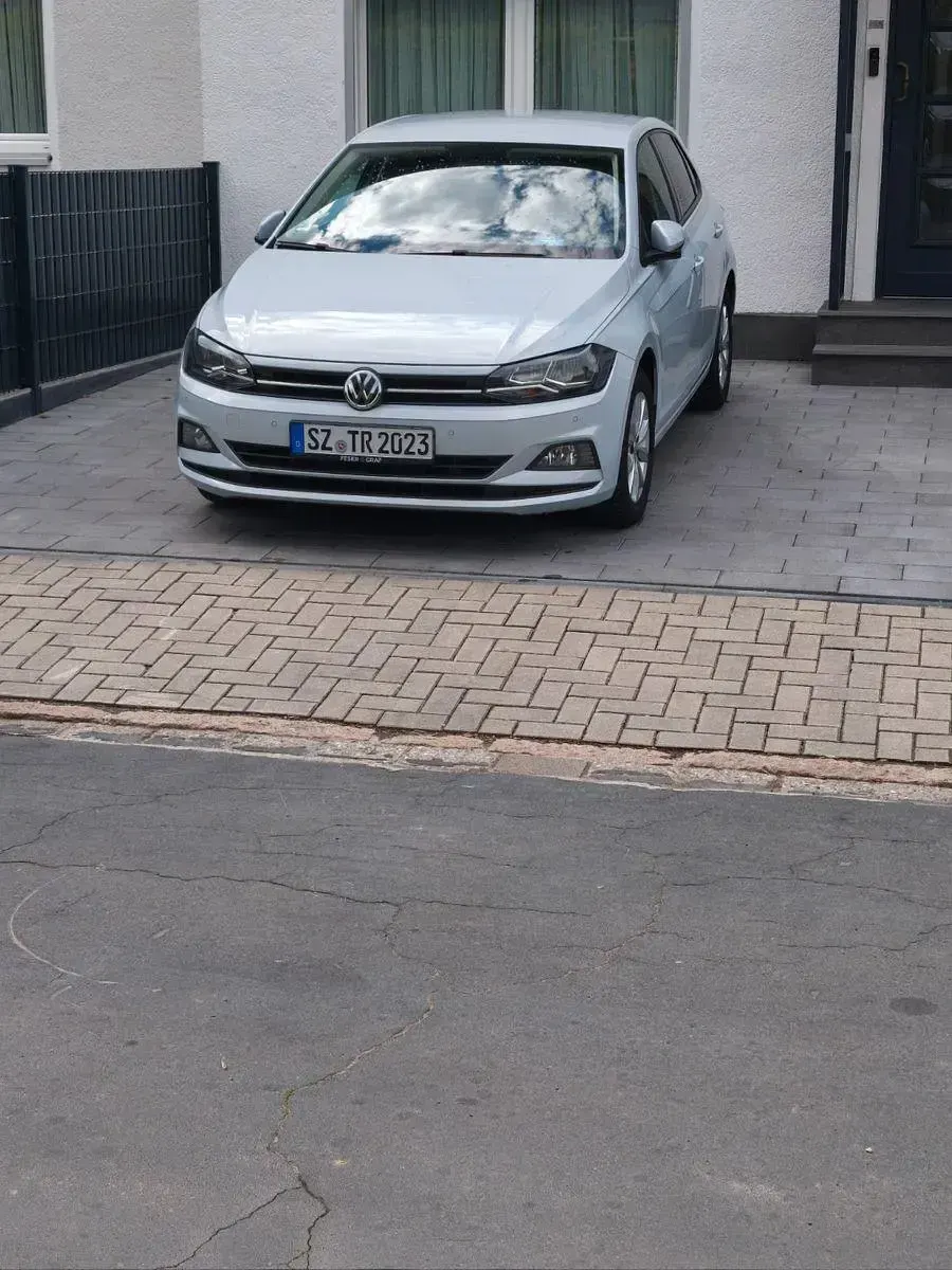 Gebraucht VW Polo Comfortline 95 PS (69 kW) 2019 Weiß Kleinwagen