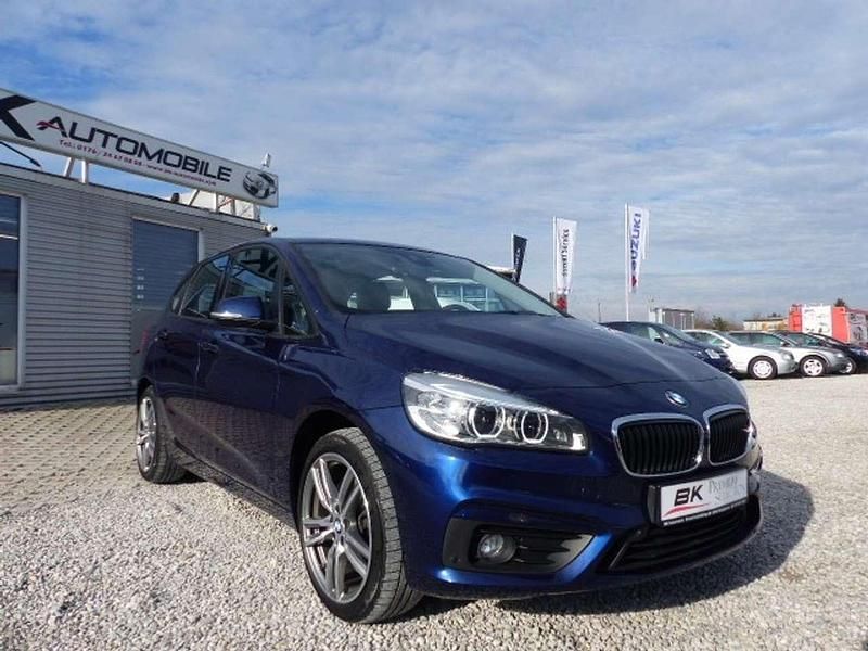 Mediterranblau Gebraucht 2015 BMW 225 Van / Kleinbus | 12.990 € (Guter Preis) - Bild 1/4