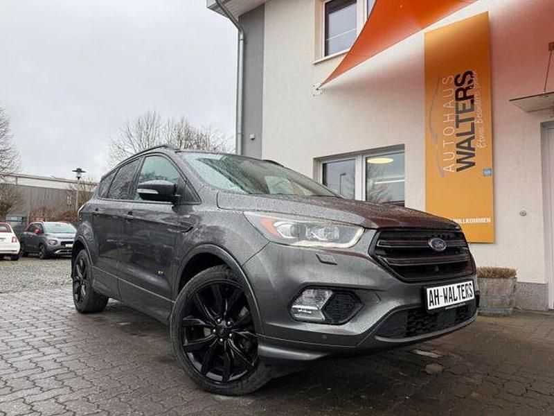 Gebraucht Ford Kuga ST-Line 150 PS (110 kW) 2017 Grau SUV