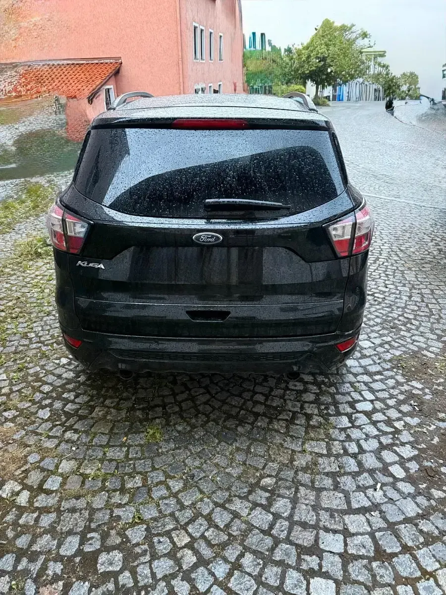 Gebraucht Ford Kuga ST 150 PS (110 kW) 2019 Schwarz SUV